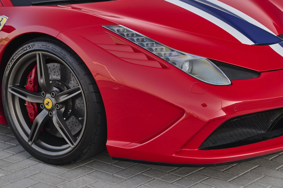2014 Ferrari 458 Speciale - Image 25 of 31