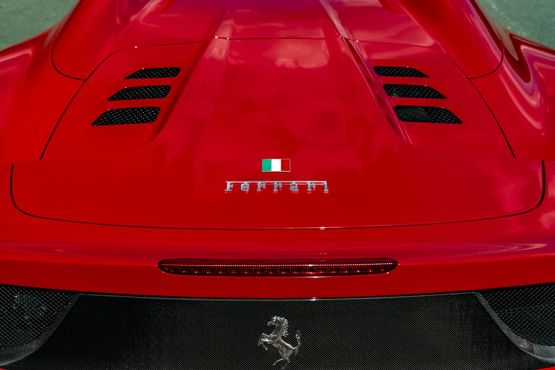 2014 Ferrari 458 Spider - Image 28 of 31