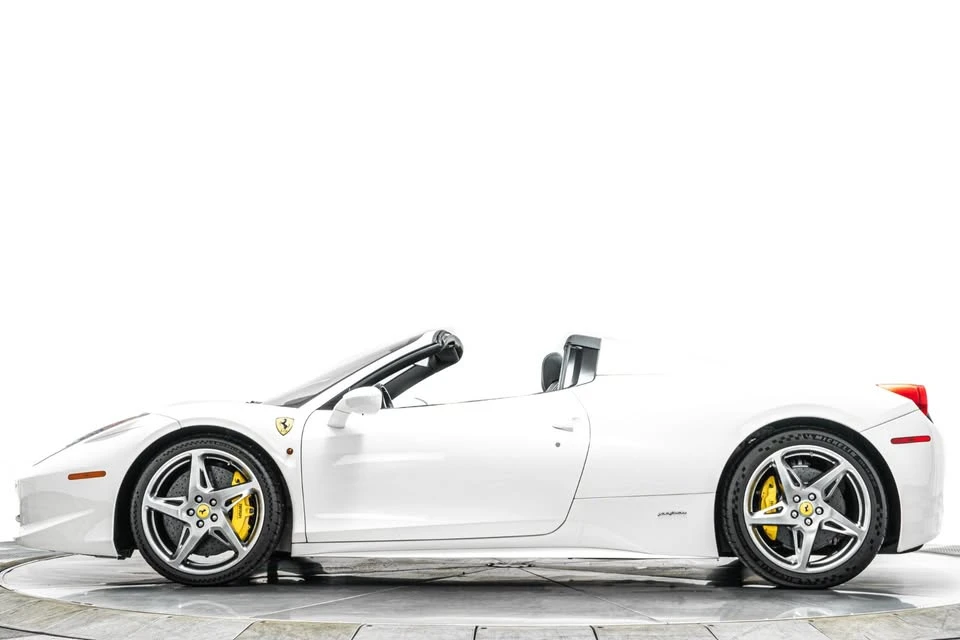2014 Ferrari 458 Spider - Image 5 of 15