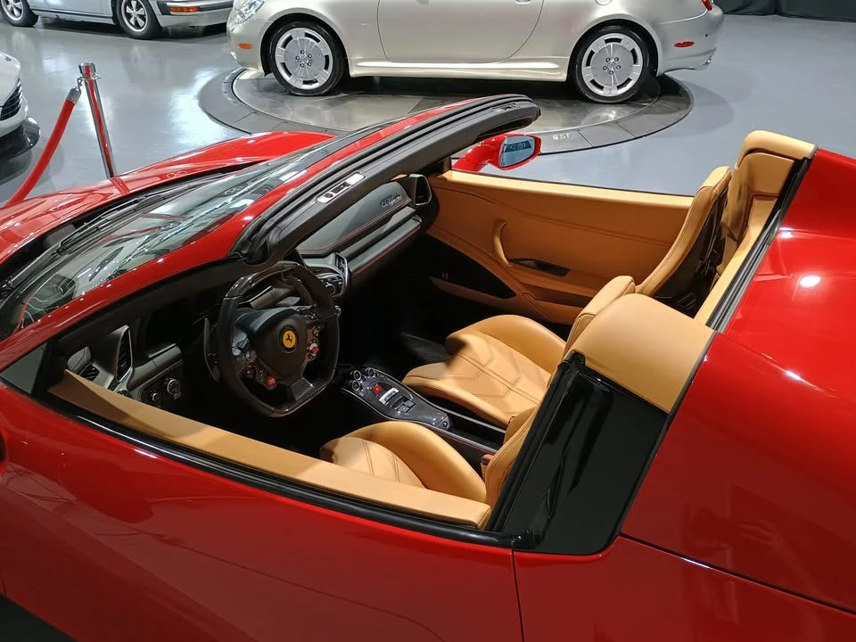 2014 Ferrari 458 Spider - Image 7 of 17