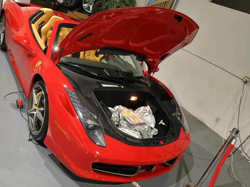 2014 Ferrari 458 Spider - Image 14 of 17
