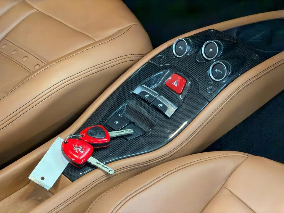2014 Ferrari 458 Spider - Image 26 of 31