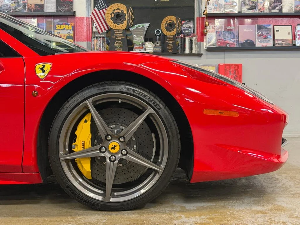 2014 Ferrari 458 Spider - Image 13 of 31