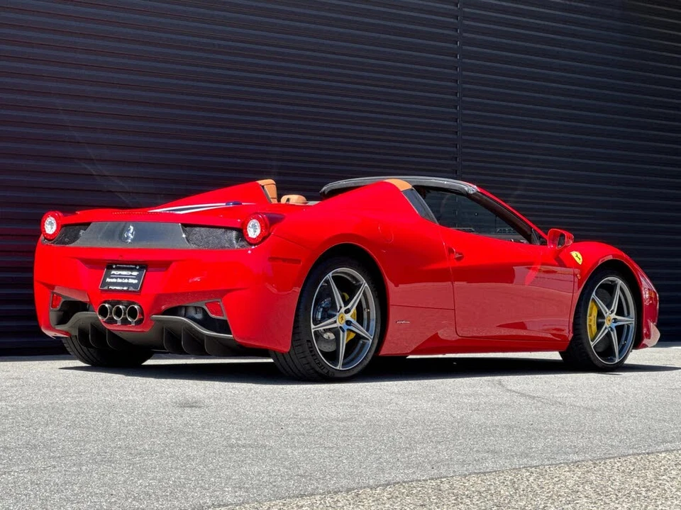 2014 Ferrari 458 Spider - Image 8 of 31