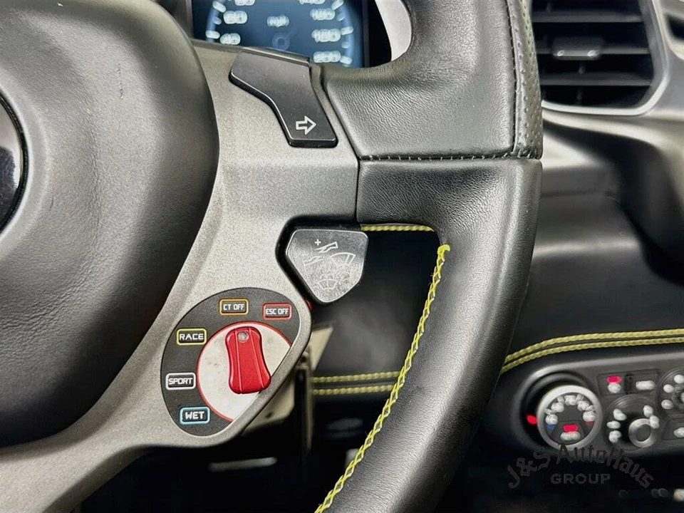 2014 Ferrari 458 Spider - Image 14 of 31
