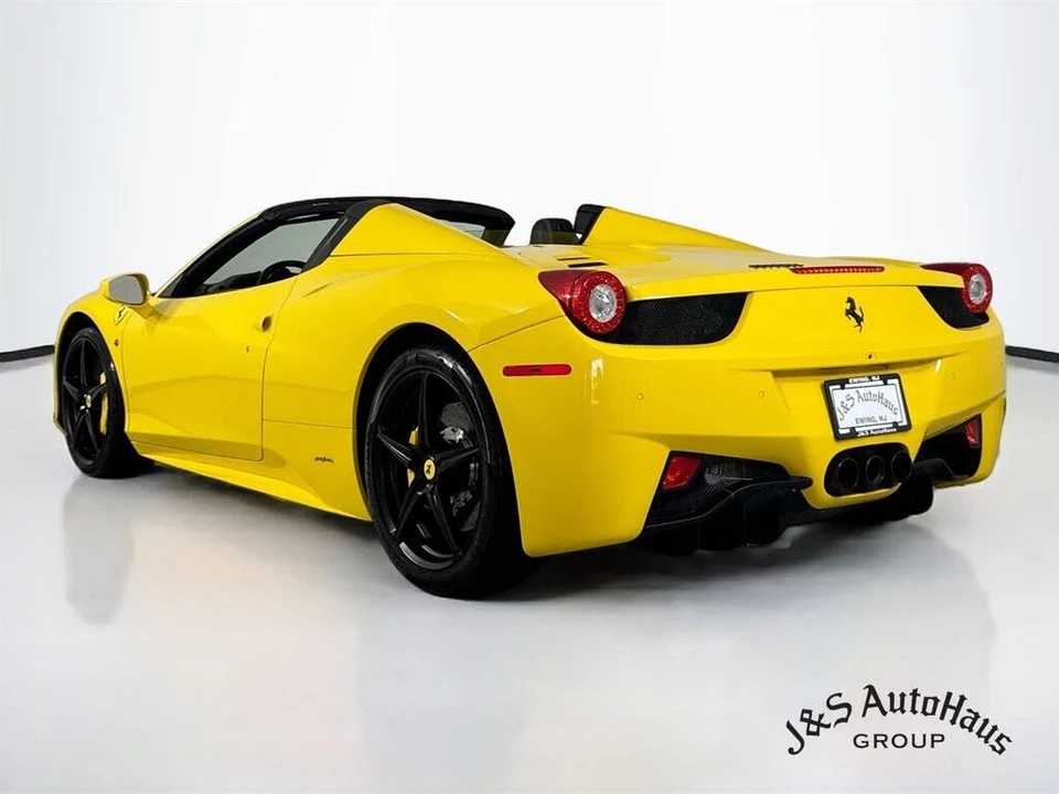 2014 Ferrari 458 Spider - Image 5 of 31