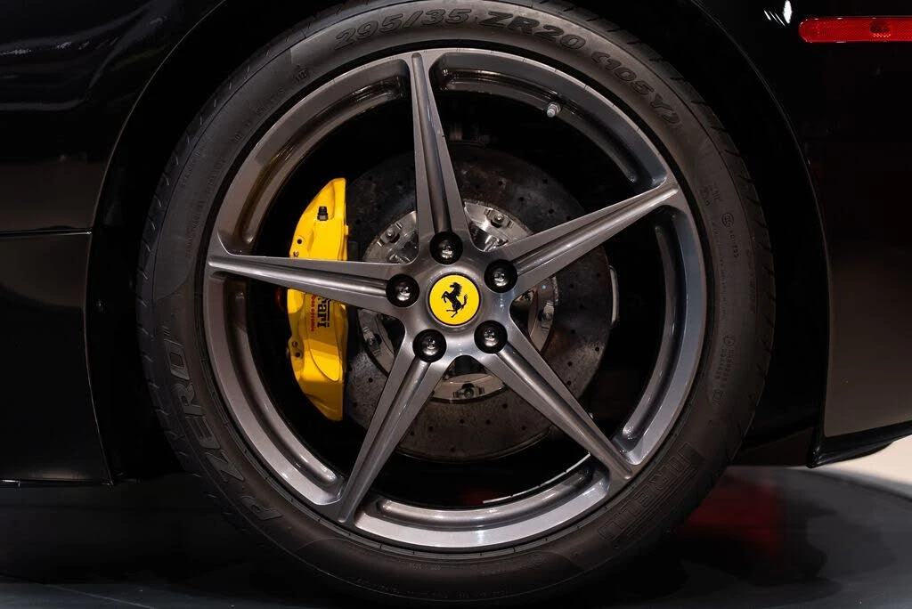 2014 Ferrari 458 Spider - Image 14 of 31