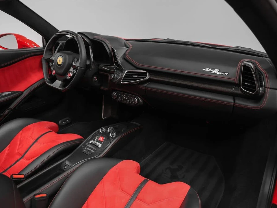 2014 Ferrari 458 Spider - Image 24 of 31