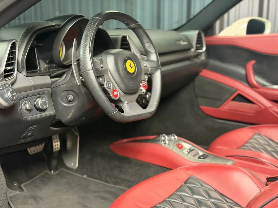 2014 Ferrari 458 Spider - Image 17 of 24
