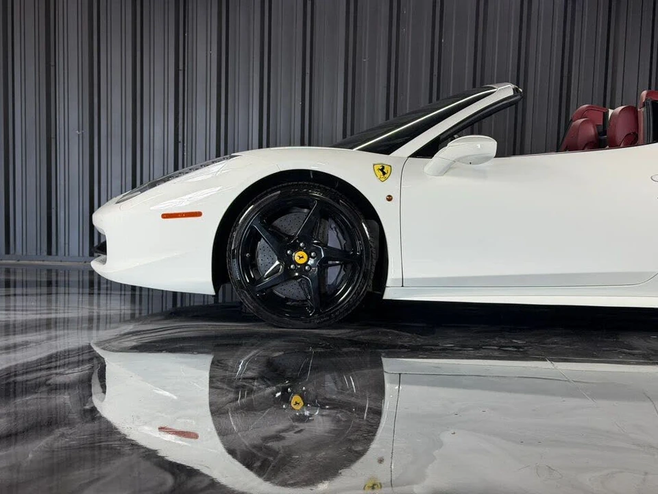2014 Ferrari 458 Spider - Image 14 of 24