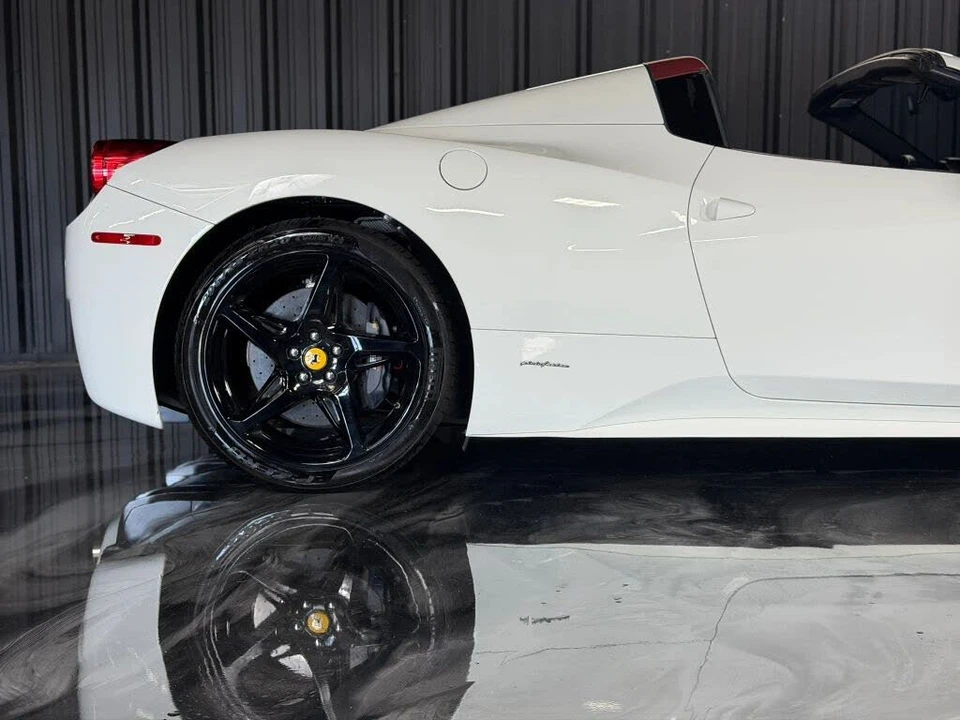 2014 Ferrari 458 Spider - Image 9 of 24