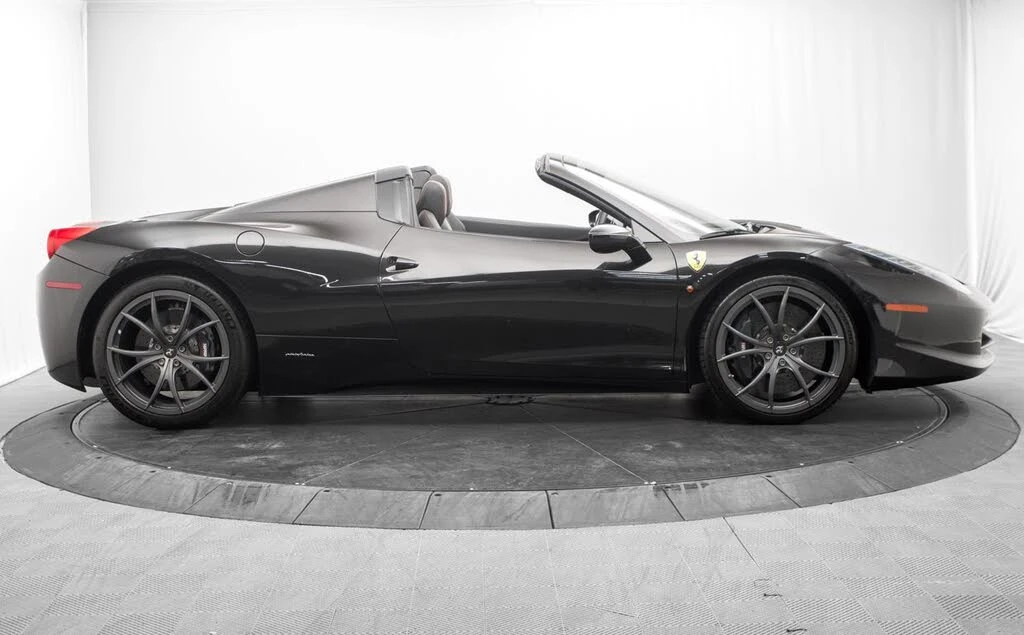 2014 Ferrari 458 Spider - Image 2 of 31