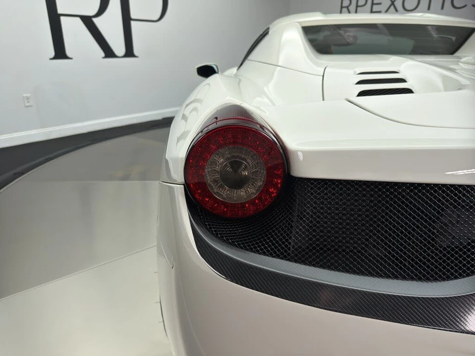 2014 Ferrari 458 Spider - Image 20 of 31