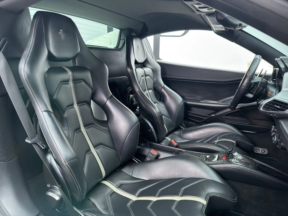 2014 Ferrari 458 Spider - Image 25 of 31