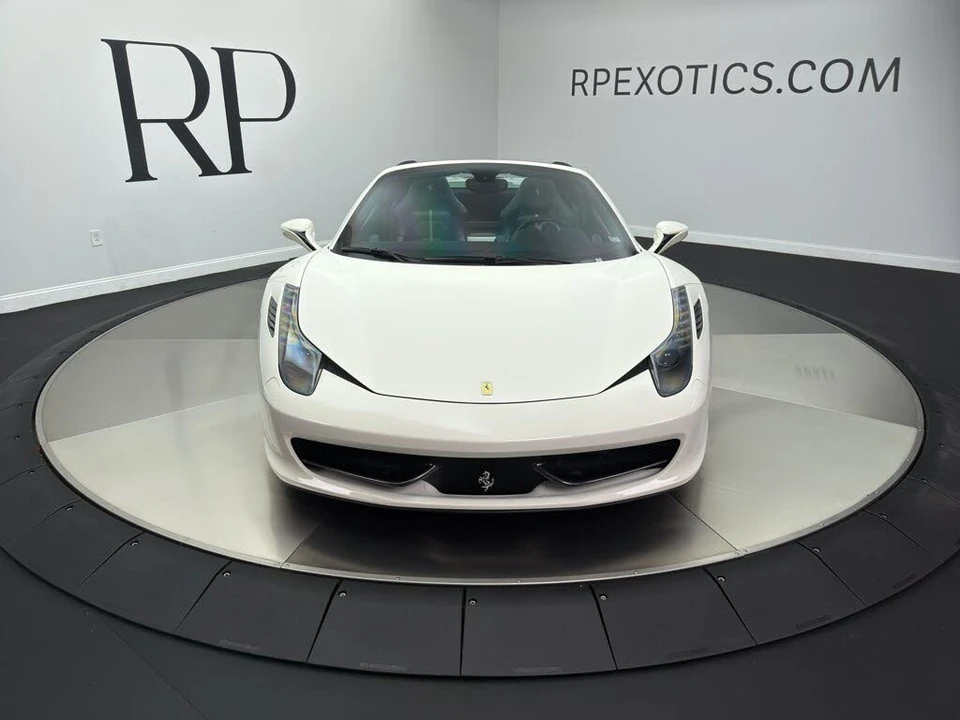 2014 Ferrari 458 Spider - Image 2 of 31