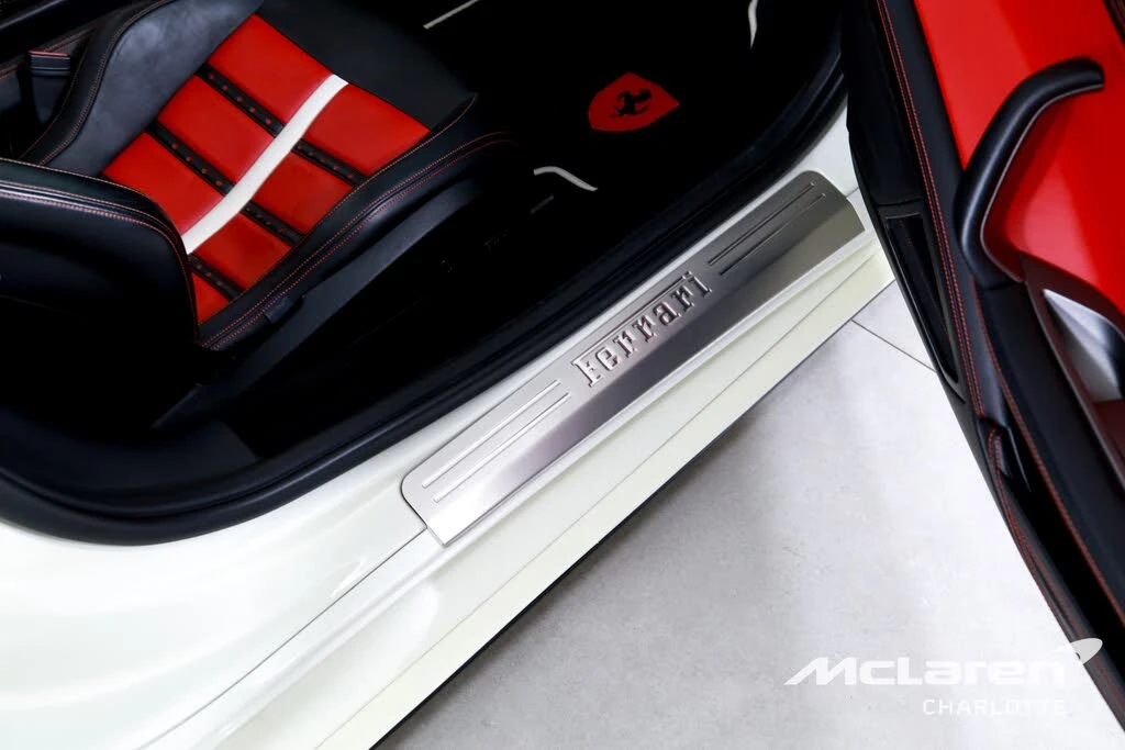 2014 Ferrari 458 Spider - Image 22 of 31