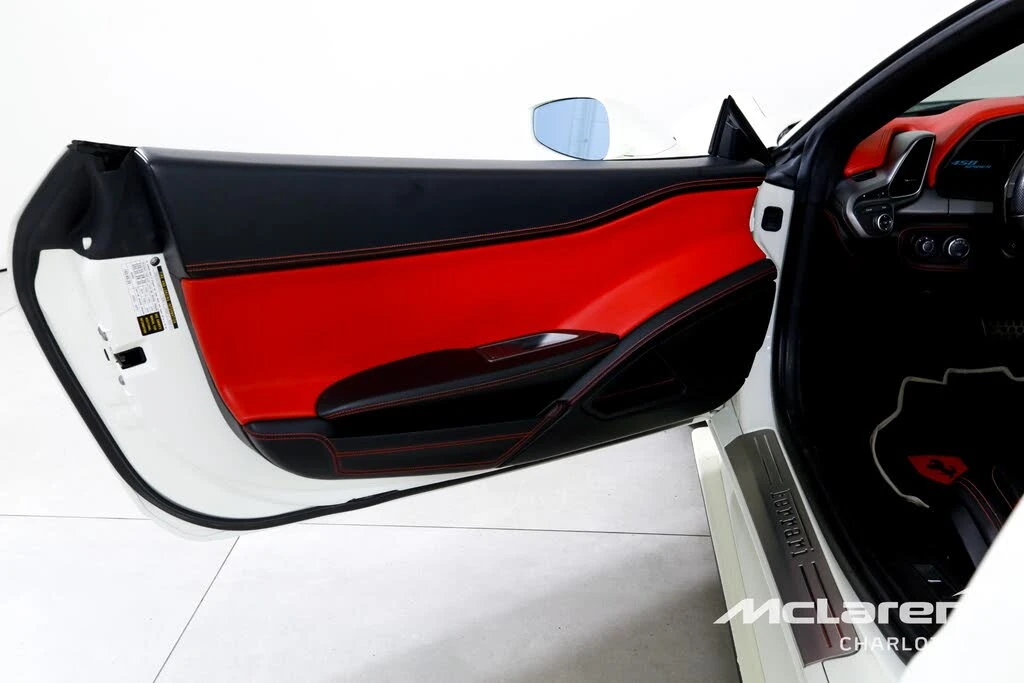 2014 Ferrari 458 Spider - Image 10 of 31