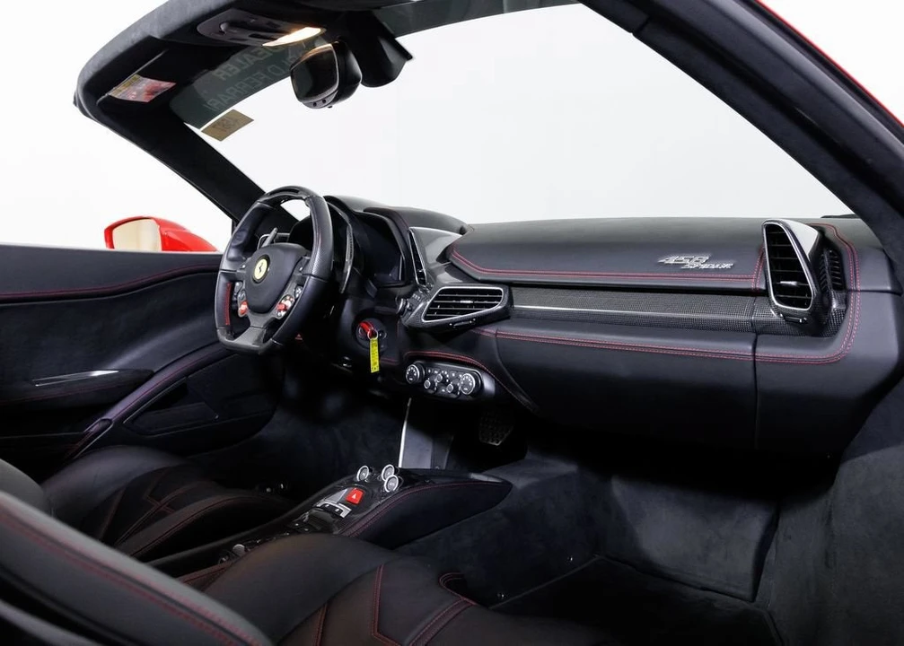 2014 Ferrari 458 Spider - Image 23 of 31