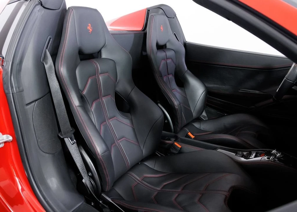 2014 Ferrari 458 Spider - Image 22 of 31