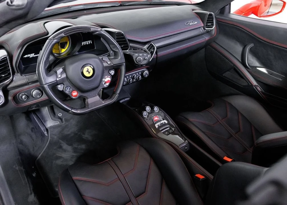 2014 Ferrari 458 Spider - Image 26 of 31