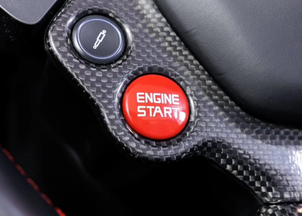 2014 Ferrari 458 Spider - Image 25 of 31