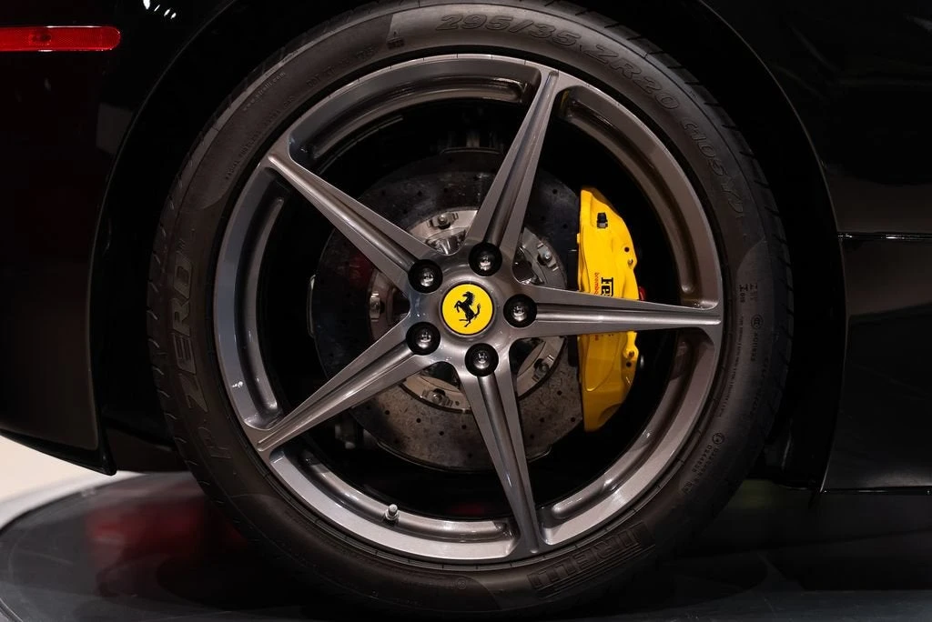 2014 Ferrari 458 Spider - Image 15 of 31