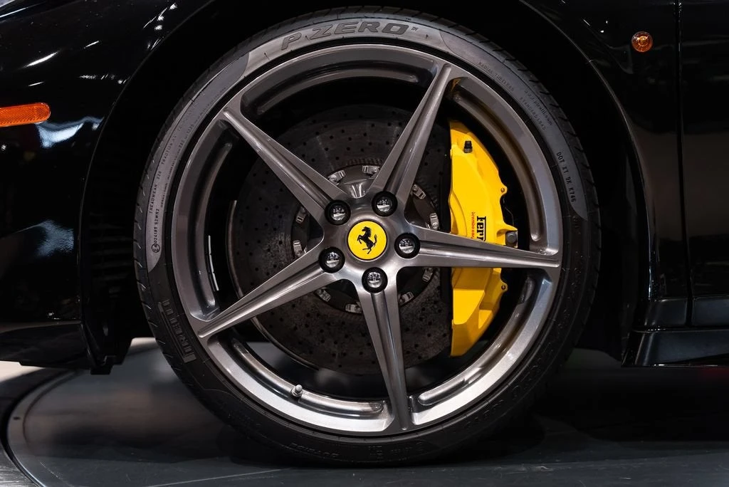 2014 Ferrari 458 Spider - Image 13 of 31