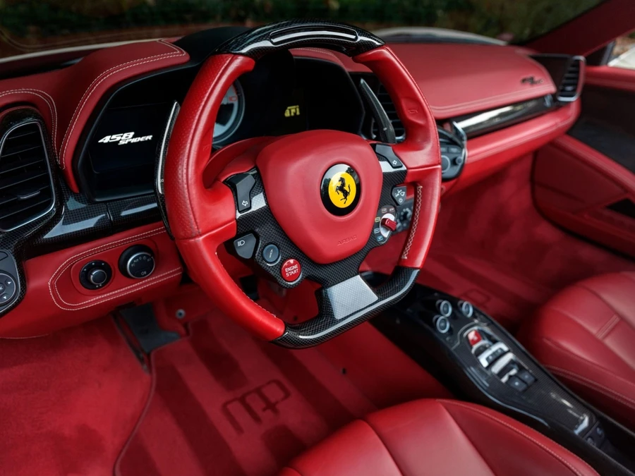 2014 Ferrari 458 Spider - Image 16 of 31