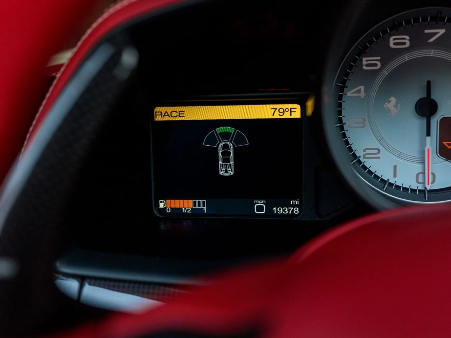 2014 Ferrari 458 Spider - Image 18 of 31