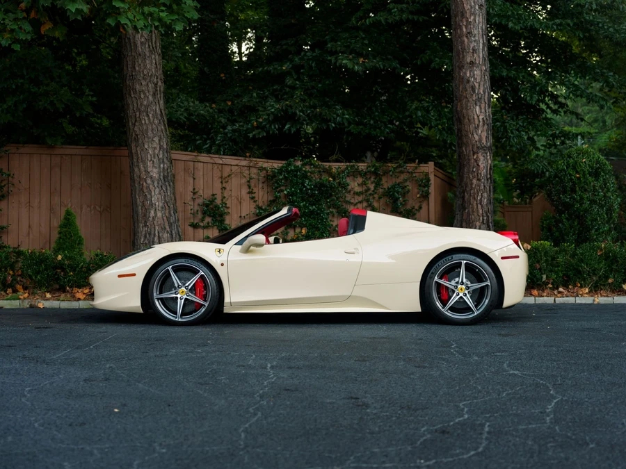 2014 Ferrari 458 Spider - Image 3 of 31
