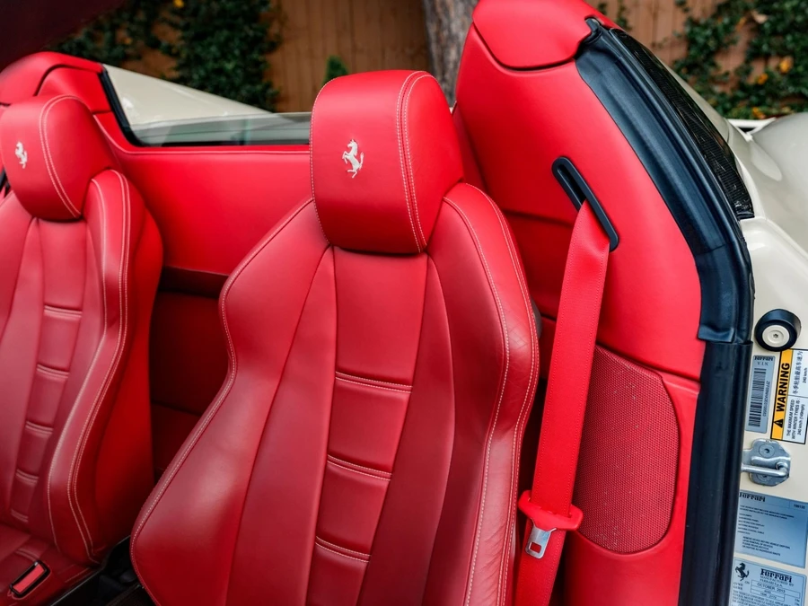 2014 Ferrari 458 Spider - Image 21 of 31