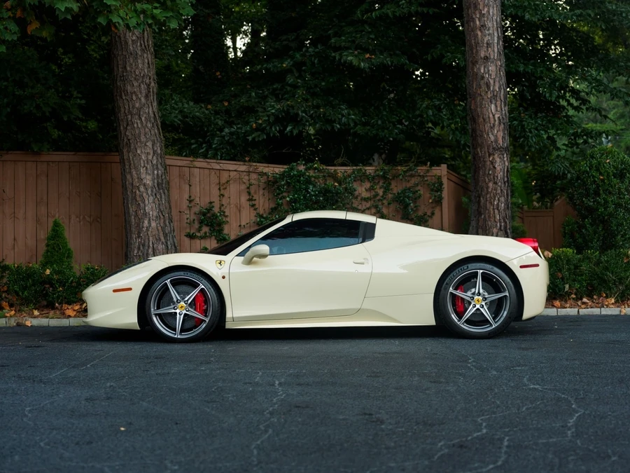 2014 Ferrari 458 Spider - Image 2 of 31