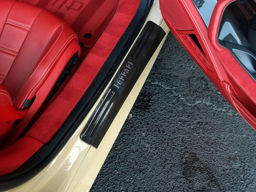 2014 Ferrari 458 Spider - Image 29 of 31
