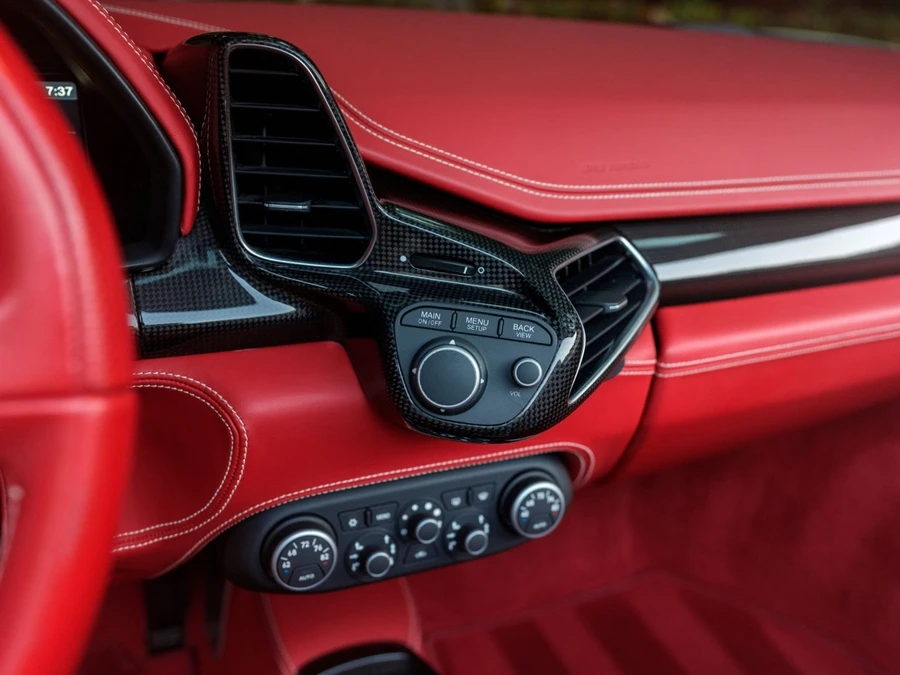2014 Ferrari 458 Spider - Image 19 of 31