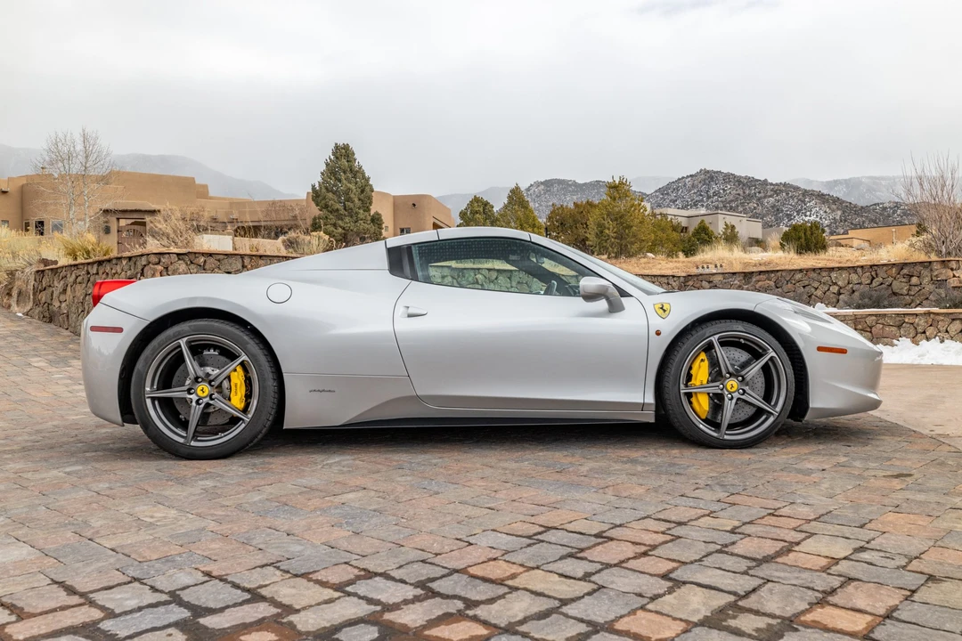 2014 Ferrari 458 Spider - Image 9 of 31