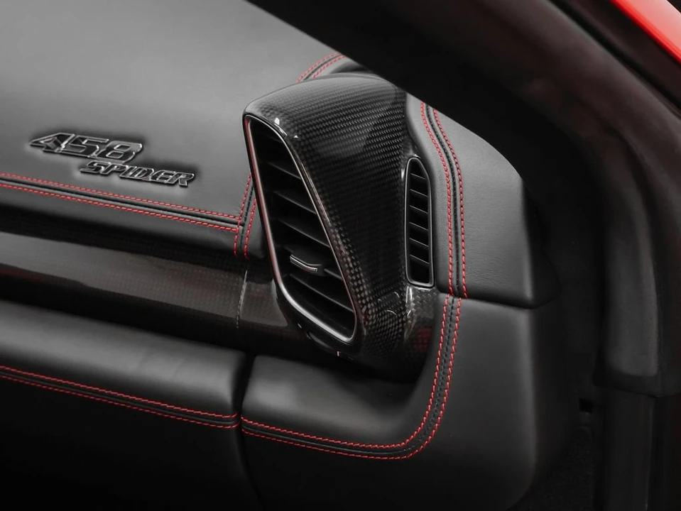 2014 Ferrari 458 Spider - Image 26 of 31
