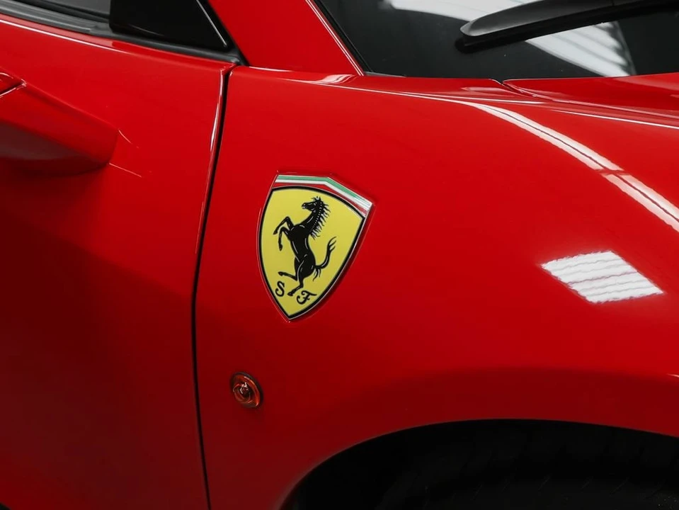 2014 Ferrari 458 Spider - Image 10 of 31