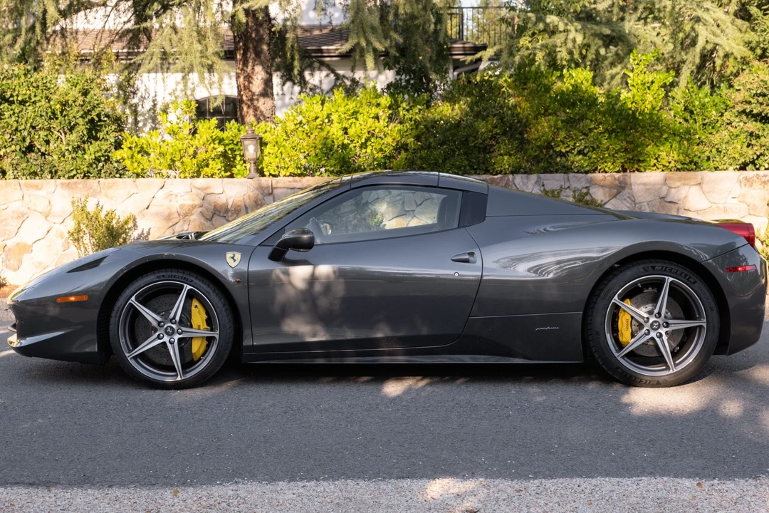 2014 Ferrari 458 Spider - Image 11 of 31