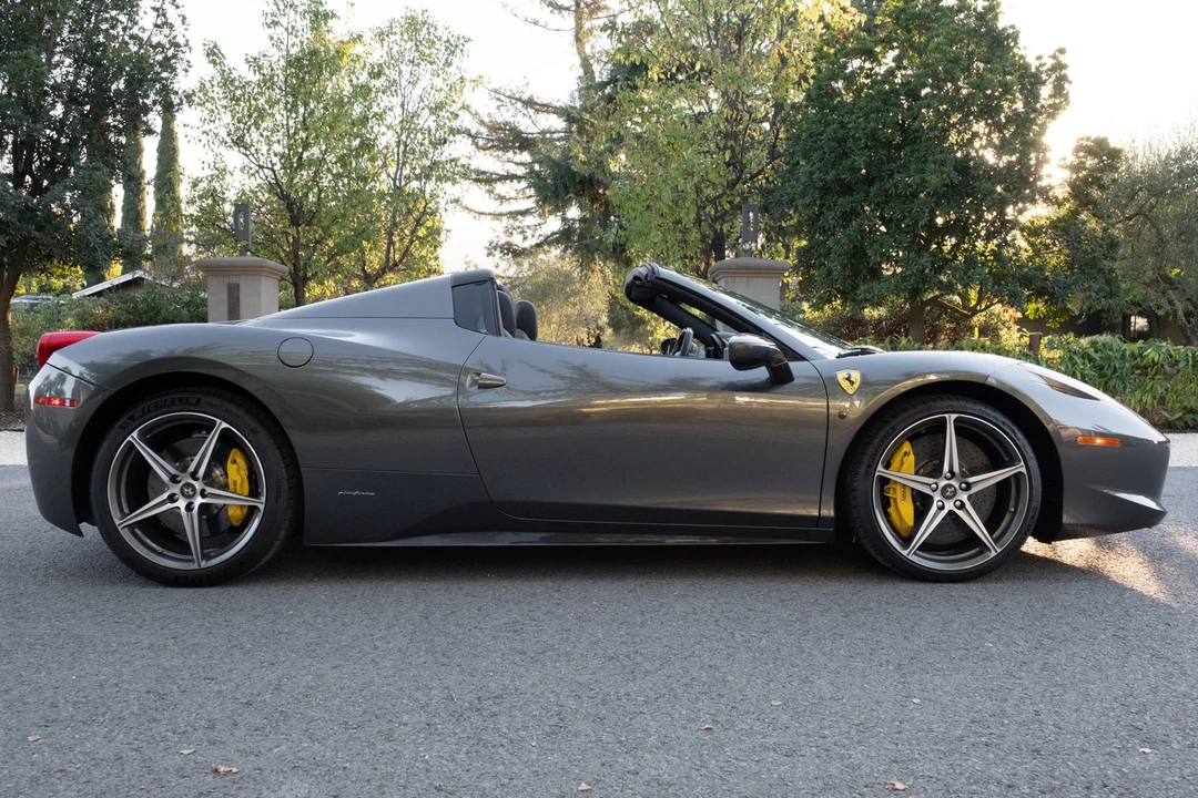 2014 Ferrari 458 Spider - Image 14 of 31