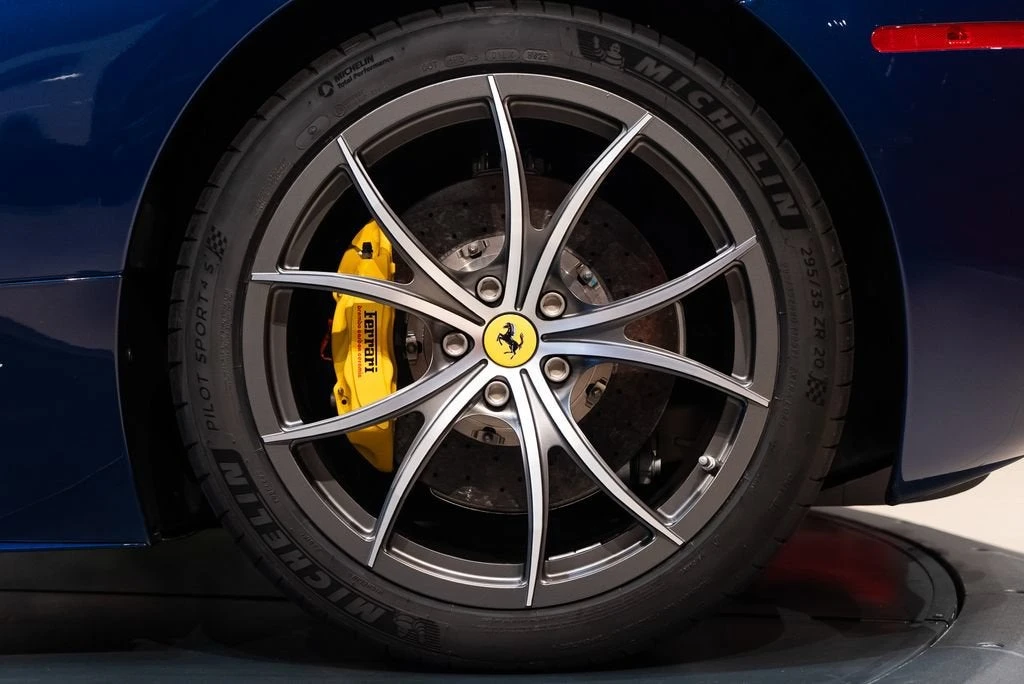 2014 Ferrari 458 Spider - Image 14 of 31