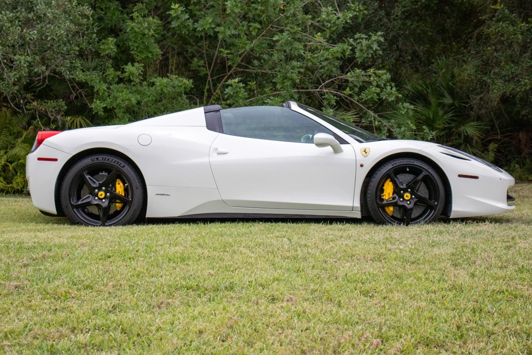 2014 Ferrari 458 Spider - Image 4 of 31