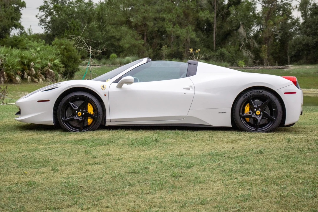 2014 Ferrari 458 Spider - Image 8 of 31
