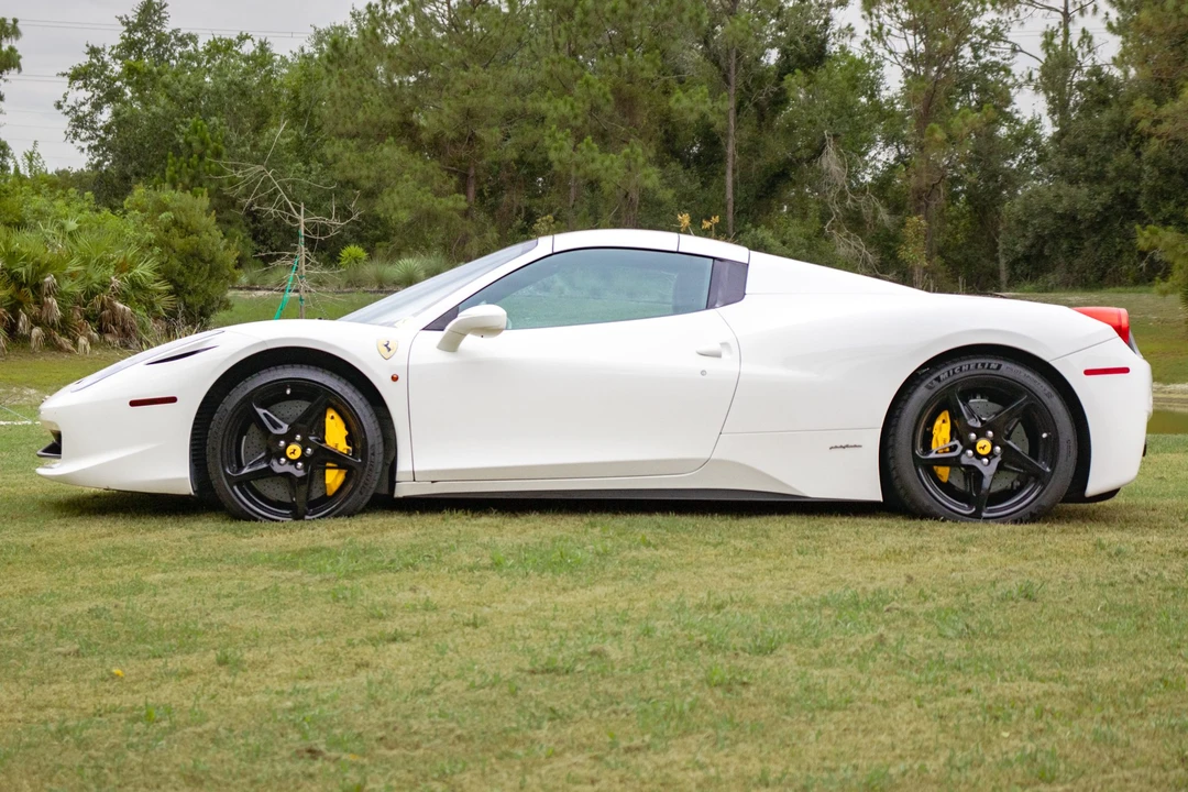 2014 Ferrari 458 Spider - Image 14 of 31