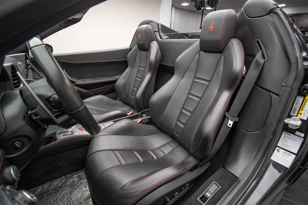 2014 Ferrari 458 Spider - Image 20 of 31