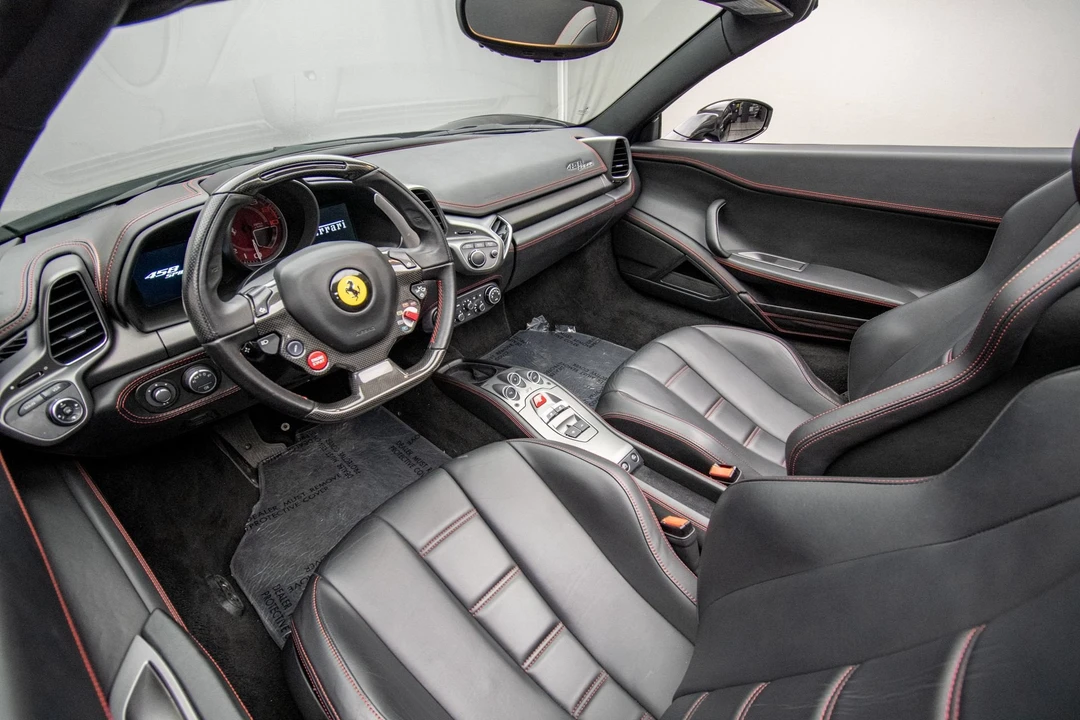 2014 Ferrari 458 Spider - Image 18 of 31