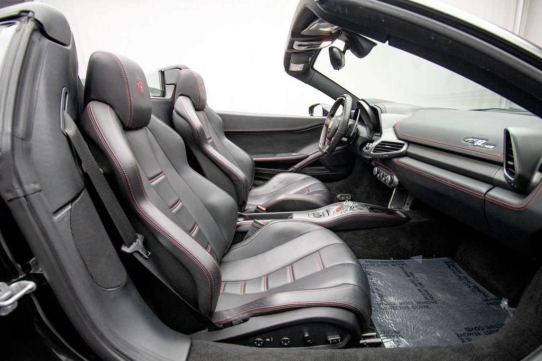 2014 Ferrari 458 Spider - Image 21 of 31