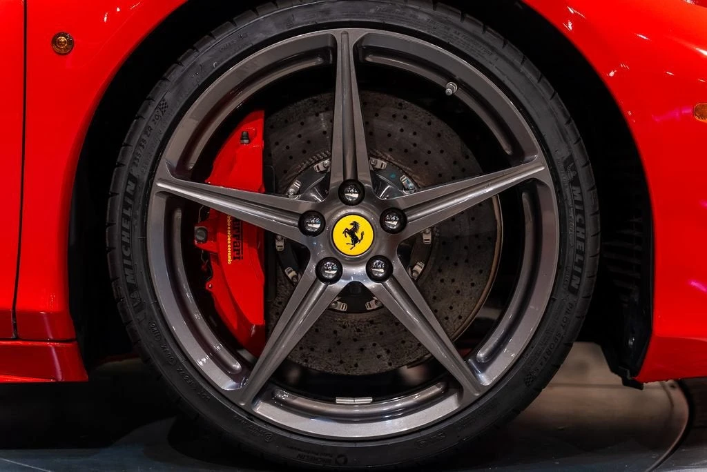 2014 Ferrari 458 Spider - Image 16 of 31