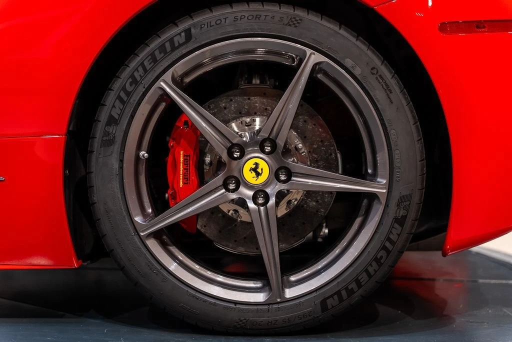 2014 Ferrari 458 Spider - Image 14 of 31