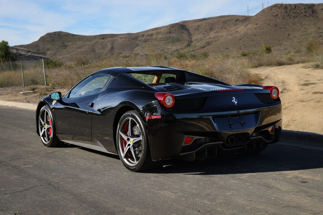 2014 Ferrari 458 Spider - Image 9 of 31