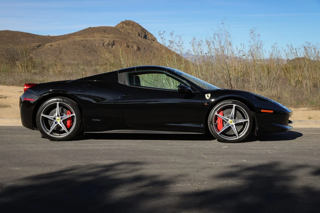 2014 Ferrari 458 Spider - Image 12 of 31